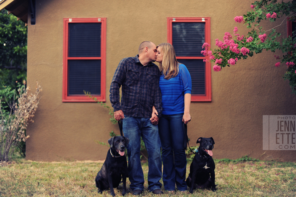 engagement photojournalism dogs