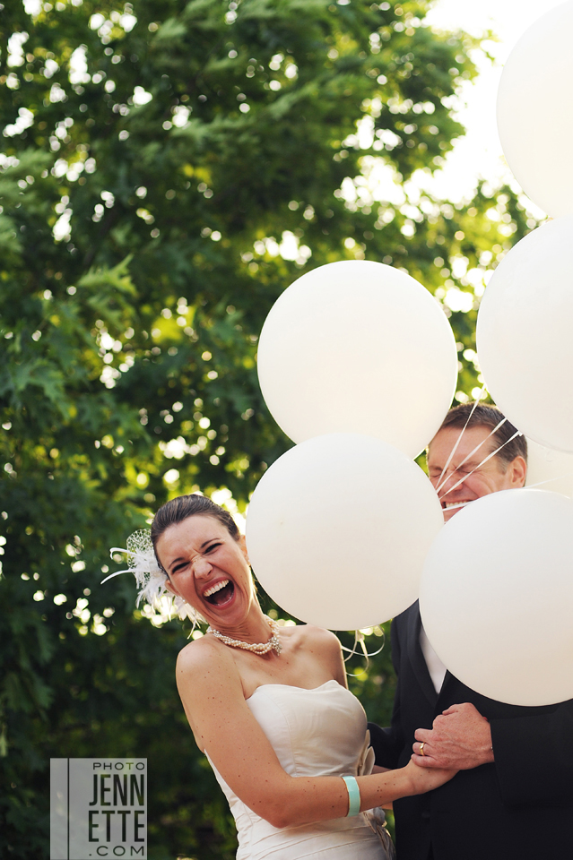 wedding balloon photography