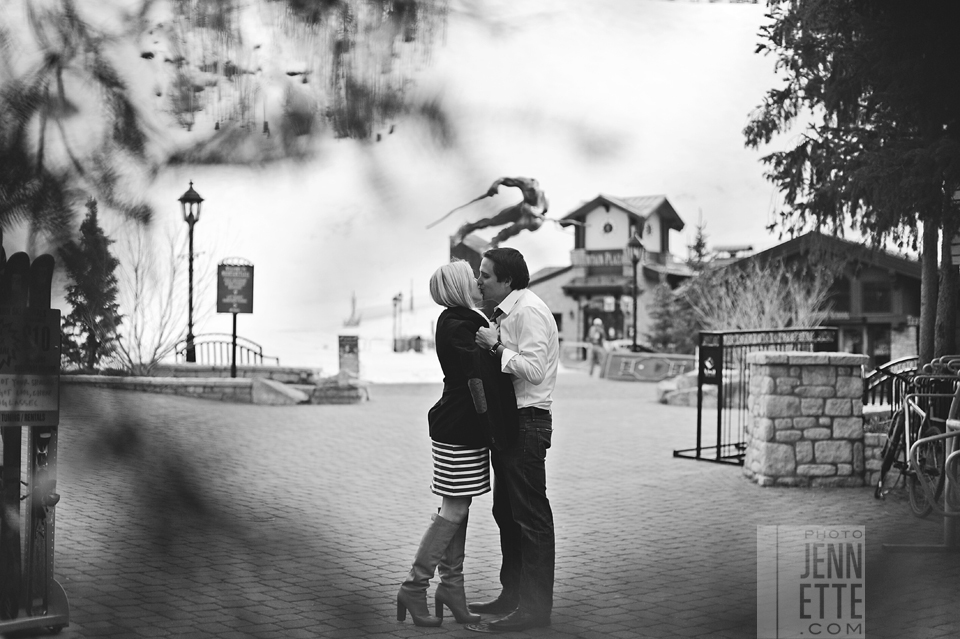 vail colorado wedding couple