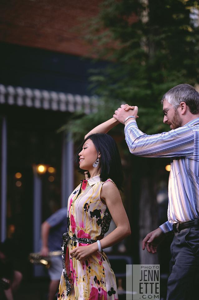 pearl street engagement photographers