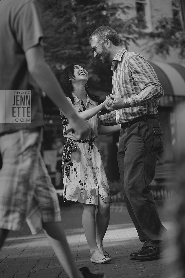 pearl street engagement photographers