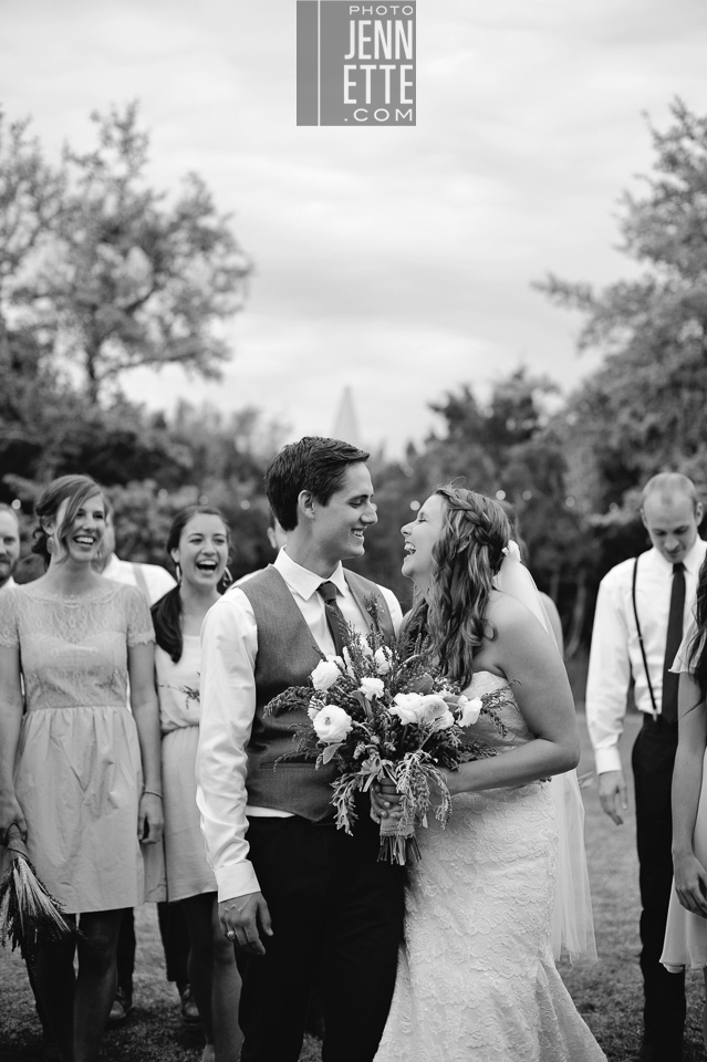 photojournalist at star hill ranch wedding