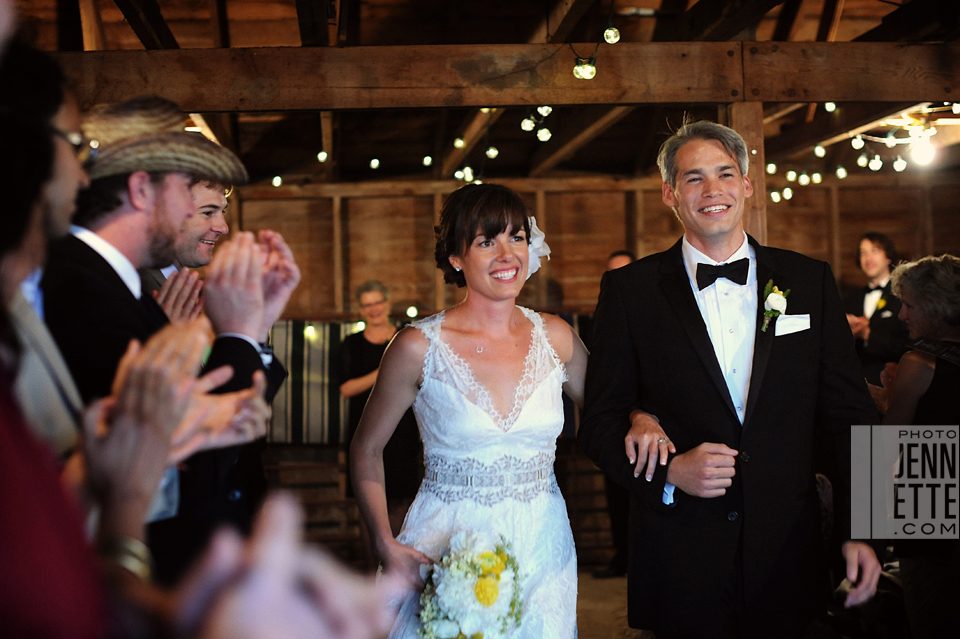 barn wedding photography