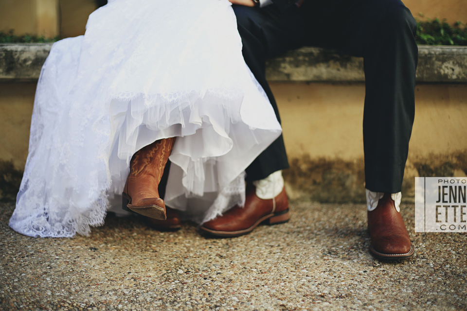 ut alumni center wedding photos | photojennette photography