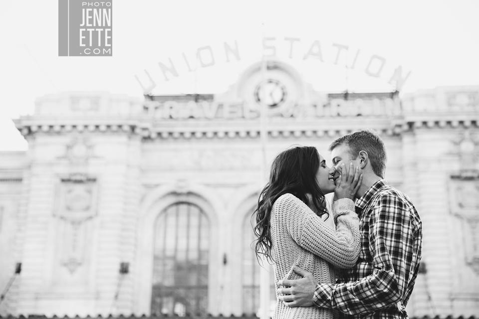 union station engagement photography | photojennette photography