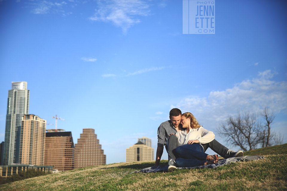 downtown austin engagement session ~ photojennette photography ~ www.photojennette.com/gray-mike