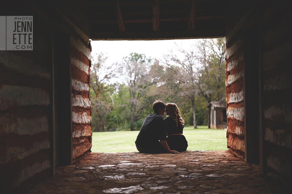 old settlers park engagement session - photojennette photography