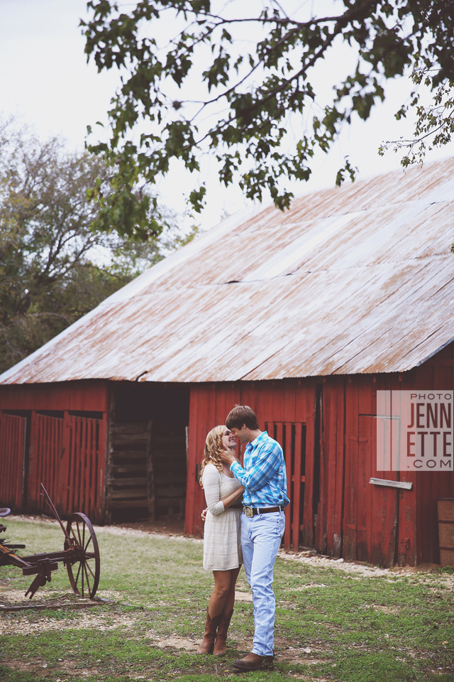 old settlers park engagement session - photojennette photography