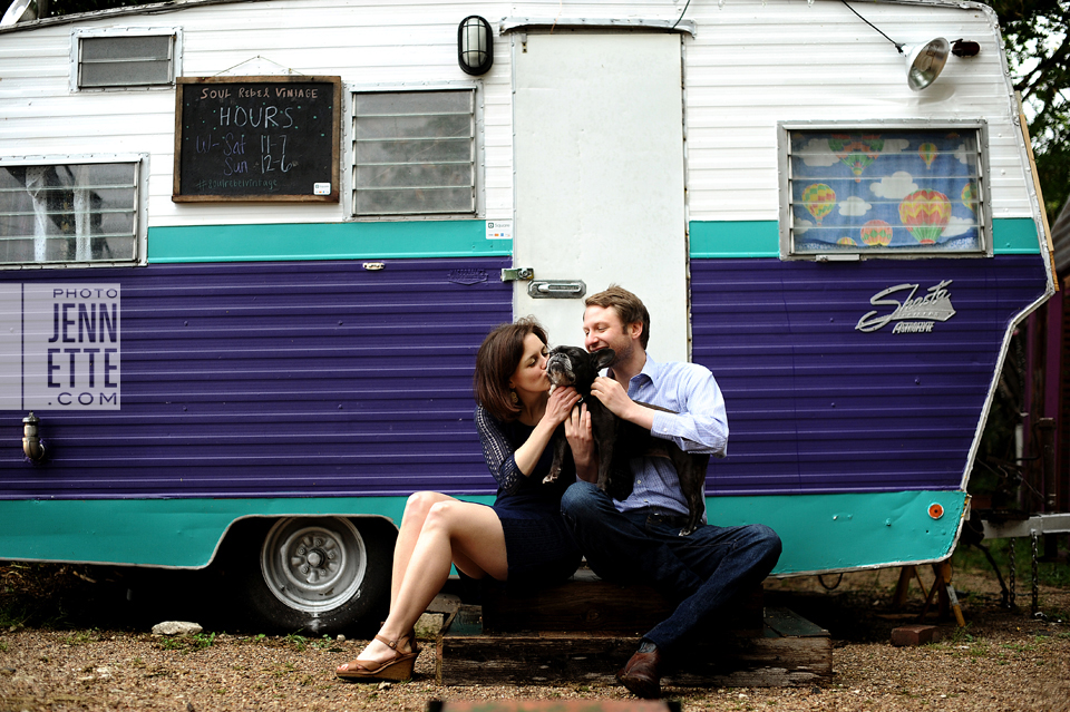 south first engagement photography - http://www.photojennette.com/laura-josh