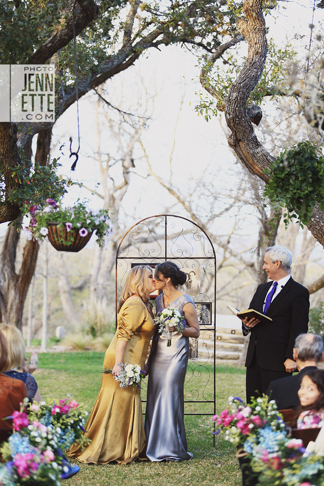 wedding photos red corral ranch ~ http://www.photojennette.com/kimberley&tina